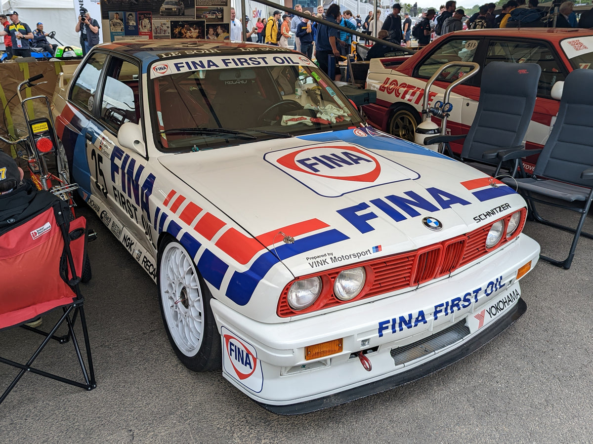 BMW M3 E30 imagen editorial AOC 5
