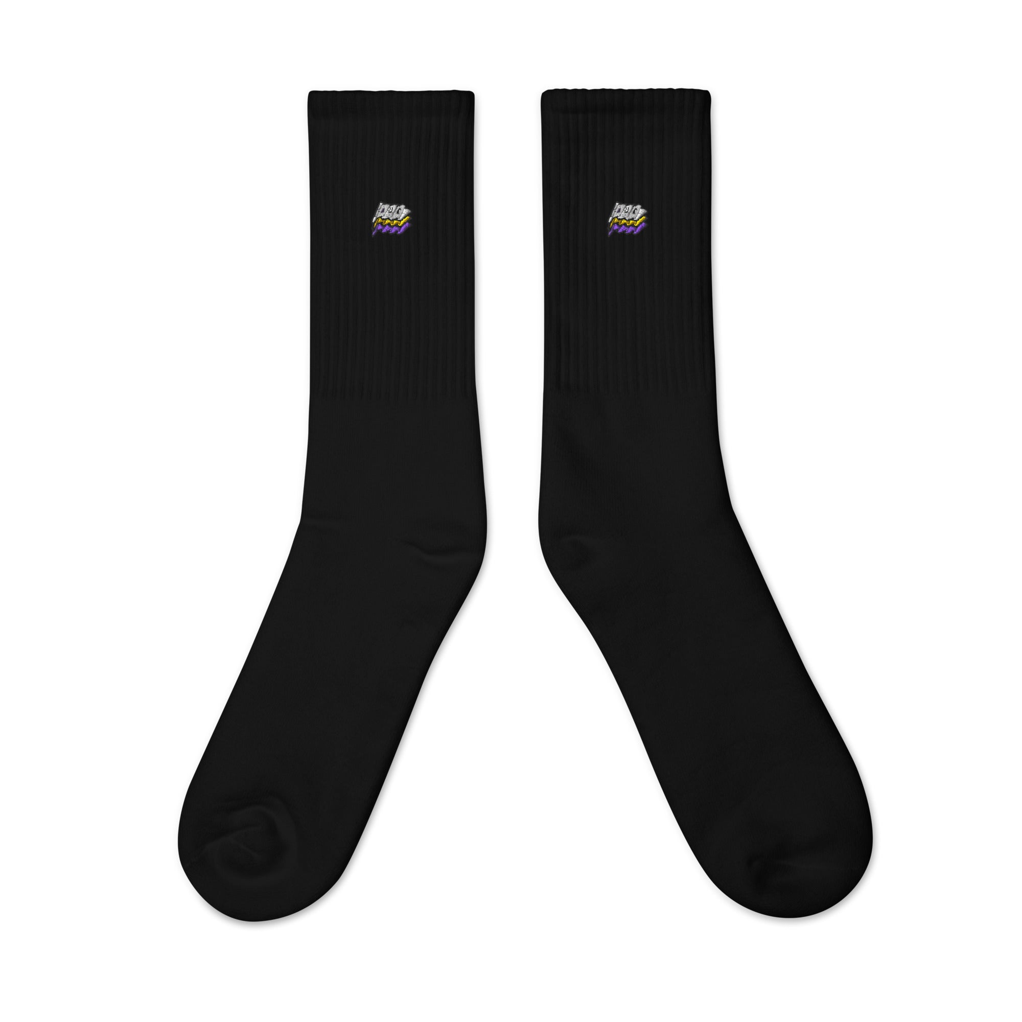 Calcetines negros de media caña con logotipo Flags de Automotive Outsiders Community bordado.