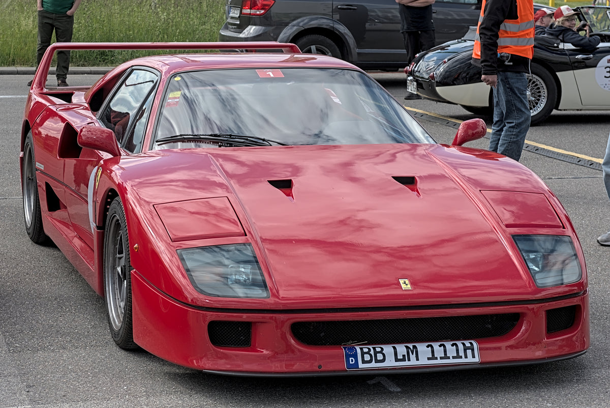 Ferrari F40 imagen editorial AOC 3