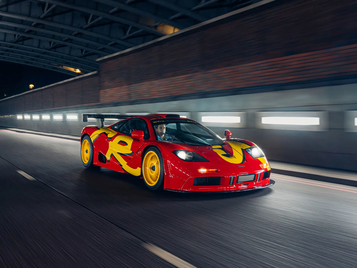 McLaren F1 GTR Pop Art vendido por 34,655 millones de dólares en Monterey 2026