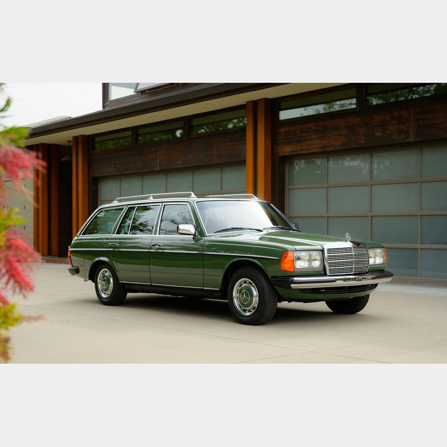 Mercedes-Benz 280 TE Wagon de 1979 vendido por 252.000 dólares en Pebble Beach 2026
