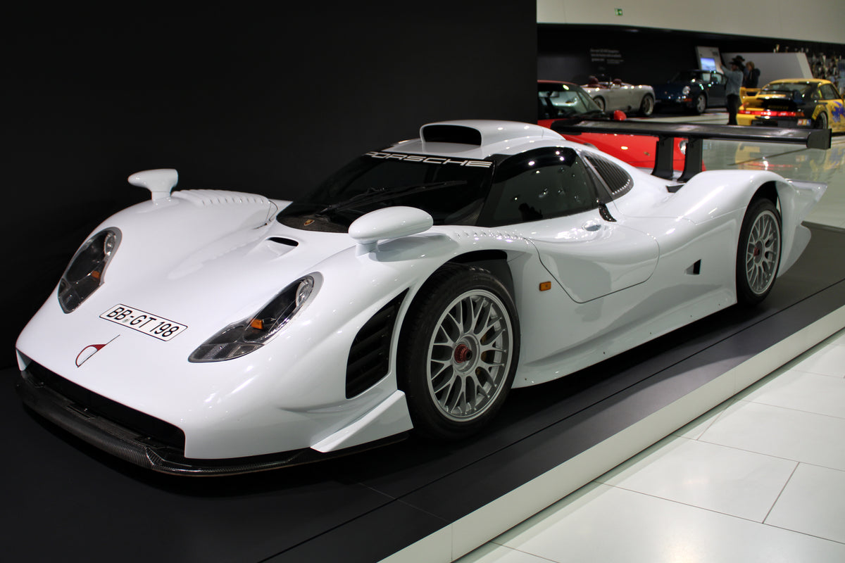 Porsche 911 GT1 imagen editorial AOC 2